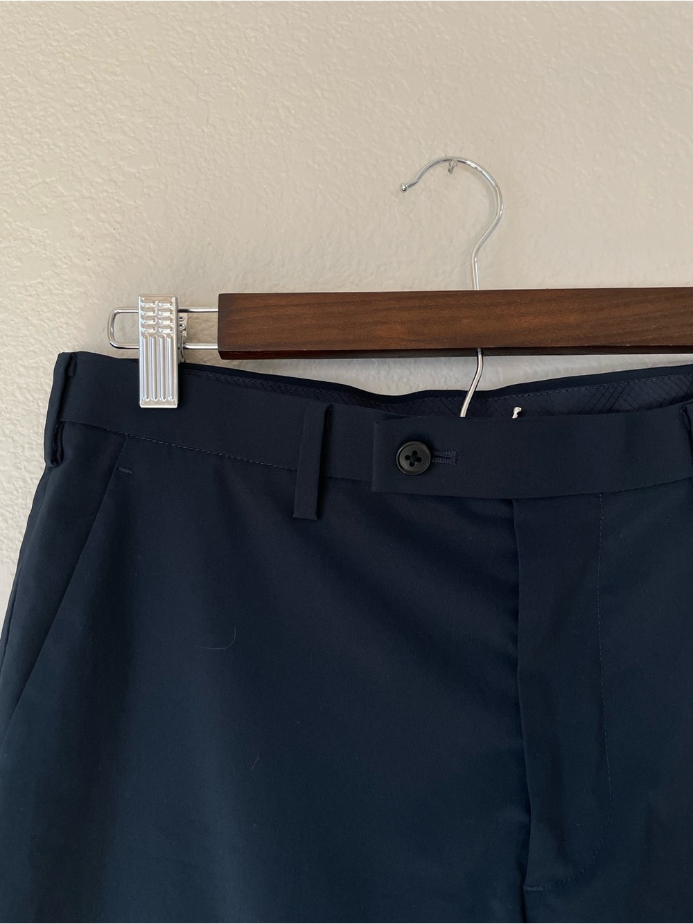 Uniqlo Women’s Navy Performance Trousers Straight Leg Lightweight Pants 10 - Picture 4 of 8